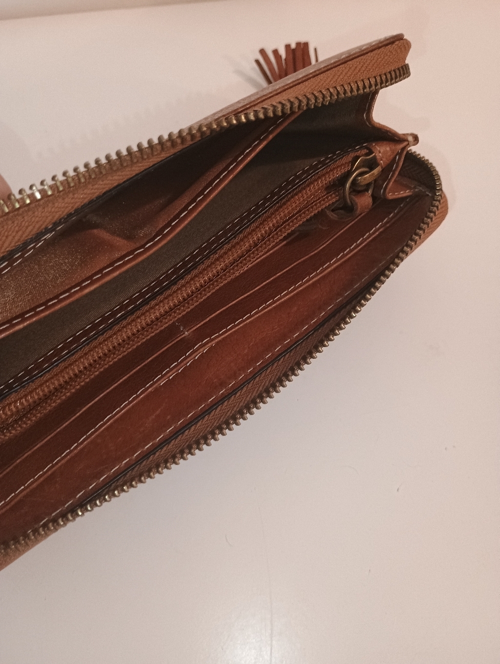 LMJ Green Bay Packers Brown Leather Zip Wallet with Tassel - Picture 2 of 7